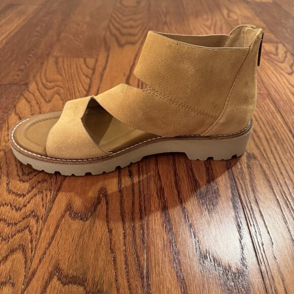 Bionica Daela BI0025807 Womens Sandals 7 Yellow Leather Lug Sole Zipper Strap - Picture 9 of 15